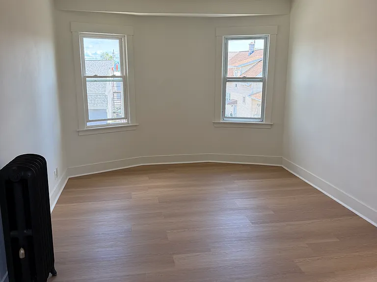 253 W Hazeltine Ave #18 — Photo 13