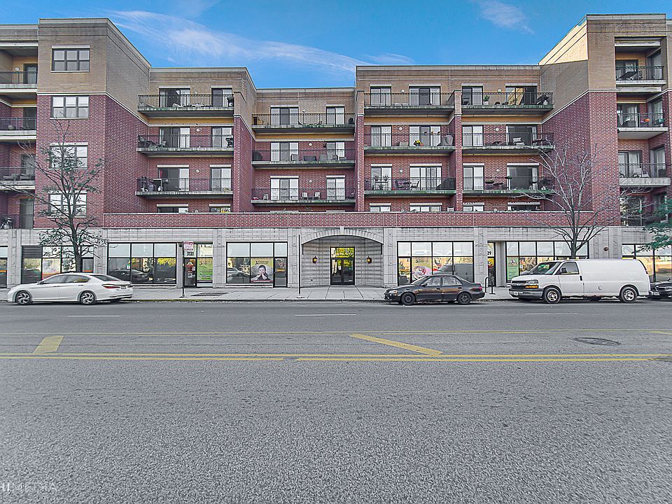 1st image of 3125 W Fullerton Ave APT 320