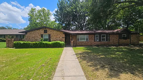 425 Mimosa Dr Photo 1