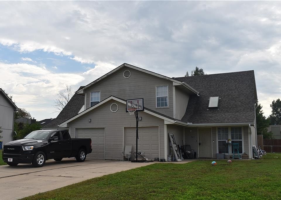 2nd image of 504 Spring Ave #506