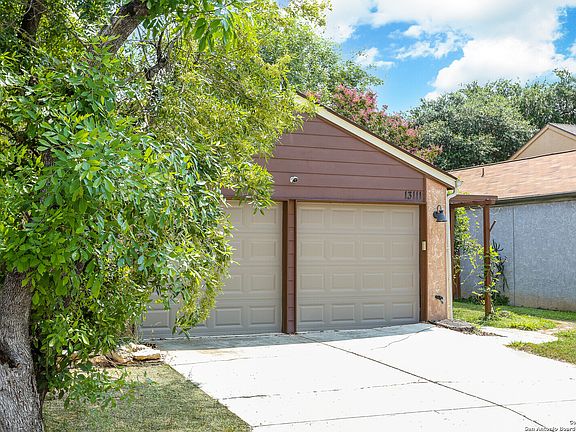 2nd image of 13111 BROOK GARDEN LN