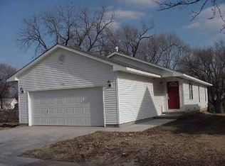 1142 Osage St, Augusta, KS 67010