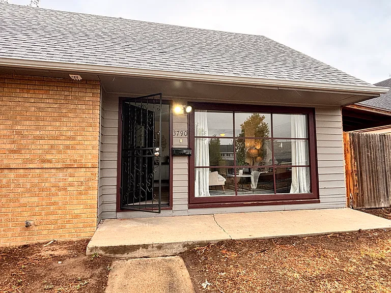 3790 Elm St — Photo 12