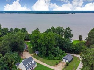 47 Burnt Cypress Ln, Spring Grove, VA 23881