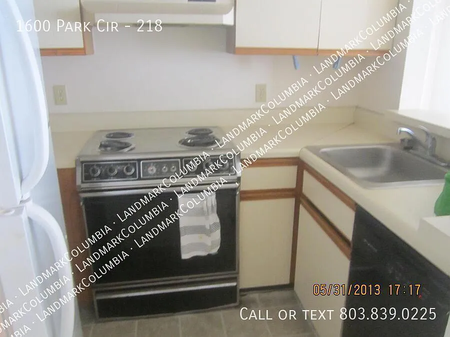 2 bed, 700 sqft, $1,200 — Photo 3