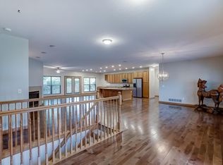 1051 Rutherglen Dr, Columbus, OH 43235