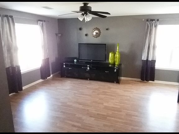 2nd image of 1705 Southern Hills Dr