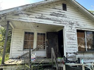 4913 Hilma St, Moss Point, MS 39563
