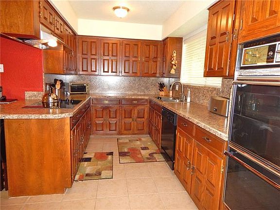 5th image of 1706 Covemeadow Ct