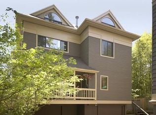328 Harvard St APT 4, Cambridge, MA 02139