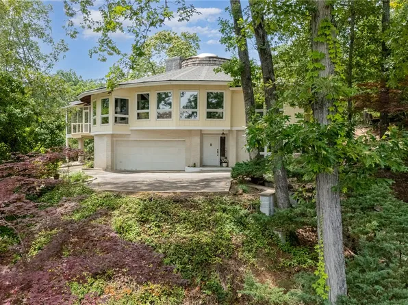 5015 Mount Vernon Dr, Seneca, SC 29672