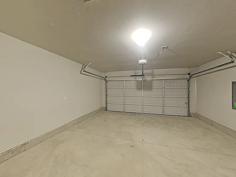 7050 Richardson Ct — Photo 18