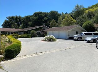 1 Chestnut Ln, Rolling Hills, CA 90274