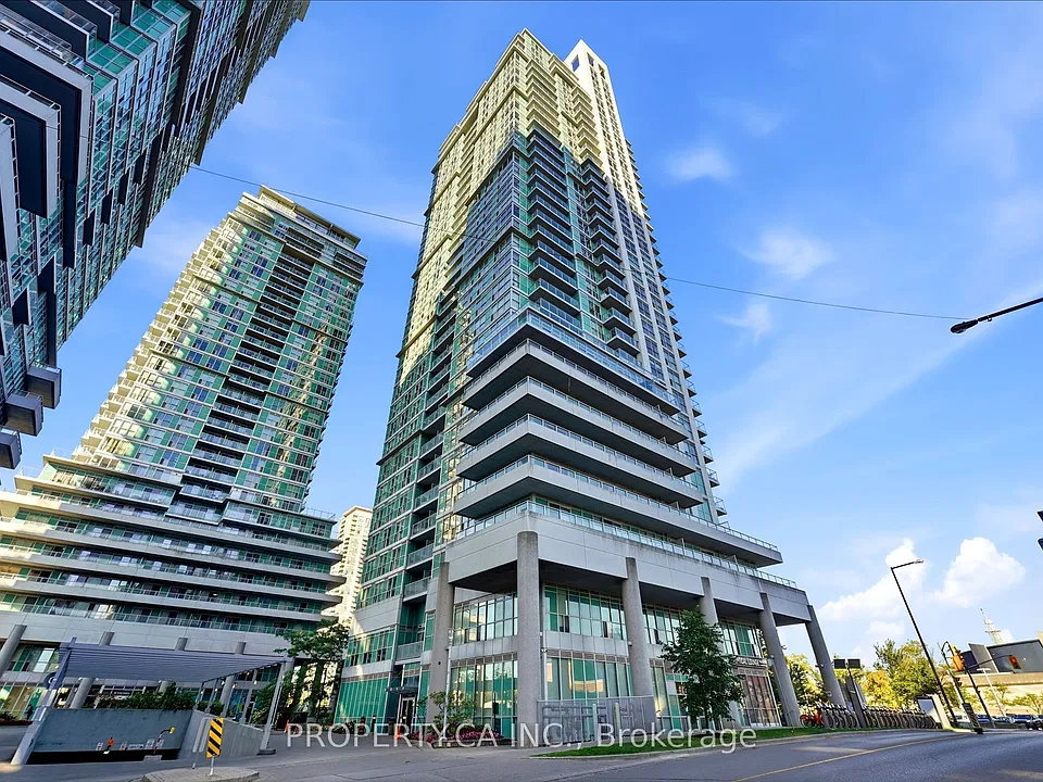 70 Town Centre Ct #203