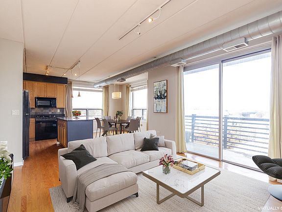 2nd image of 1100 W Montrose Ave APT 604