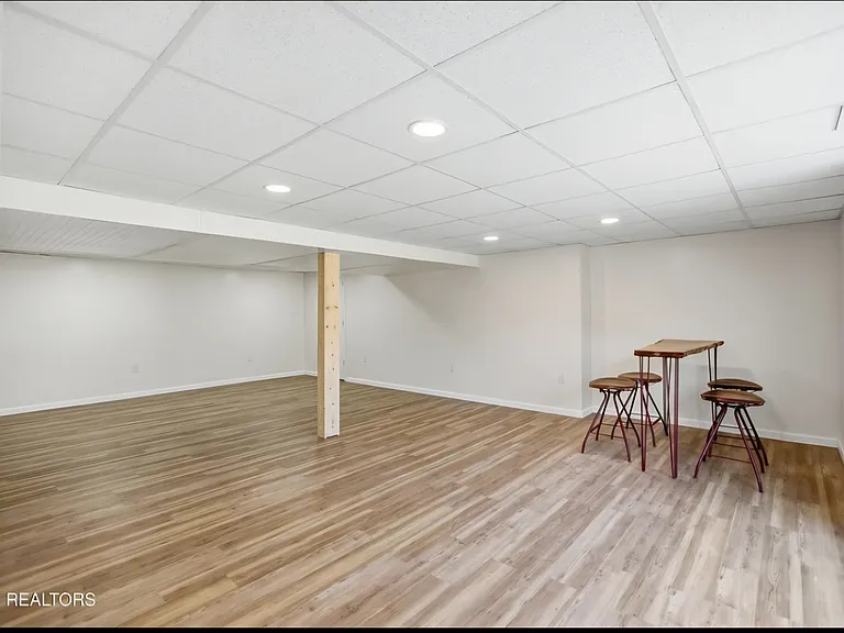 37 Windy Acres Dr — Photo 16