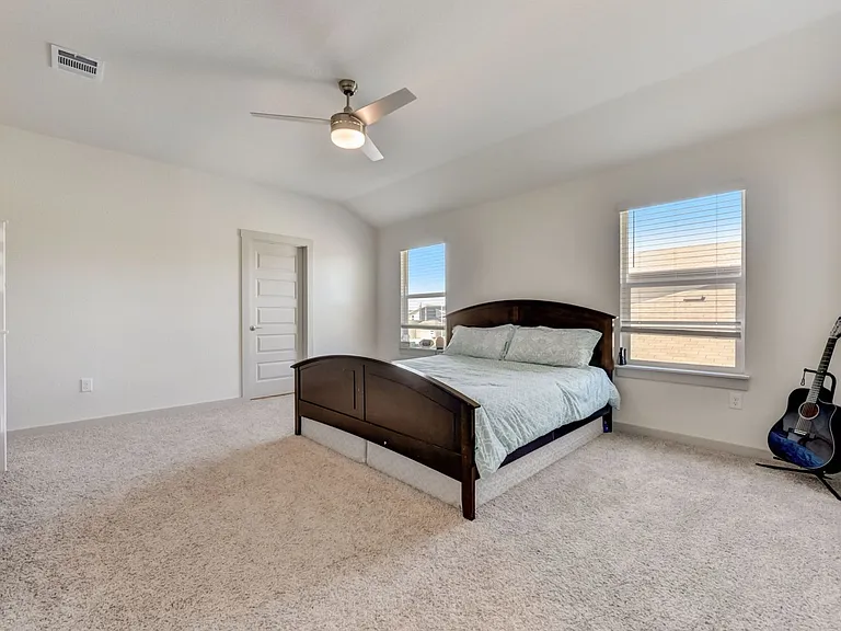 109 Cupreata Ln — Photo 24