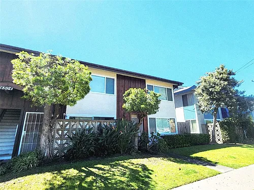 4804 Del Amo Blvd Photo 1