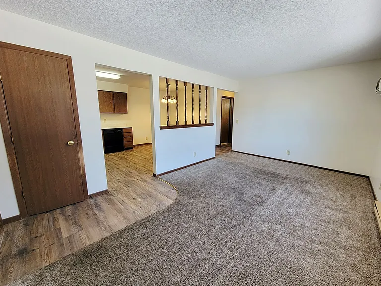 3303 Brian St — Photo 4