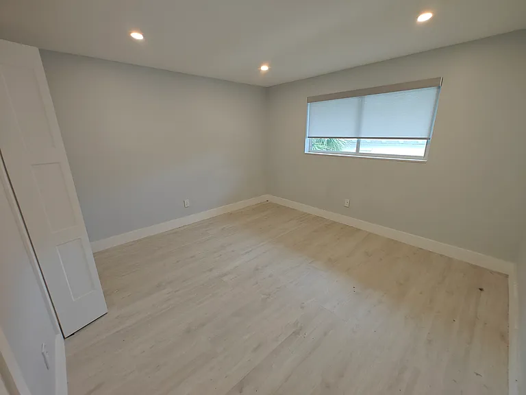 2115 NE 37th Dr #235 — Photo 9