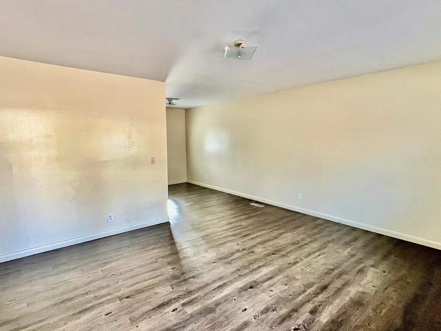 3 bed, 1075 sqft, $1,000 — Photo 3
