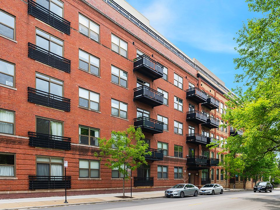 1st image of 1735 W Diversey Pkwy APT 501