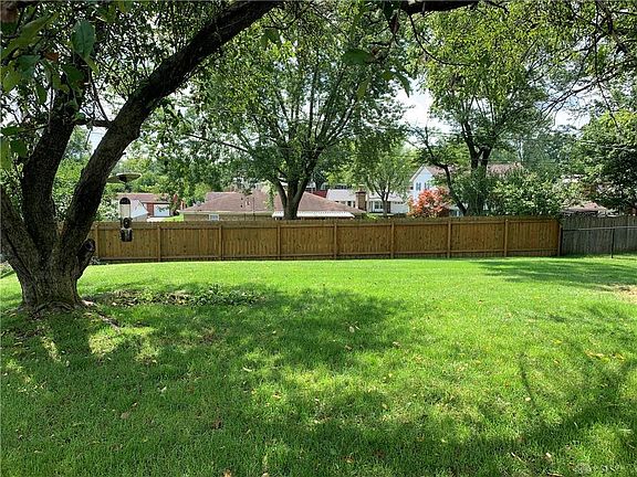 2nd image of 282 Carpenter Dr