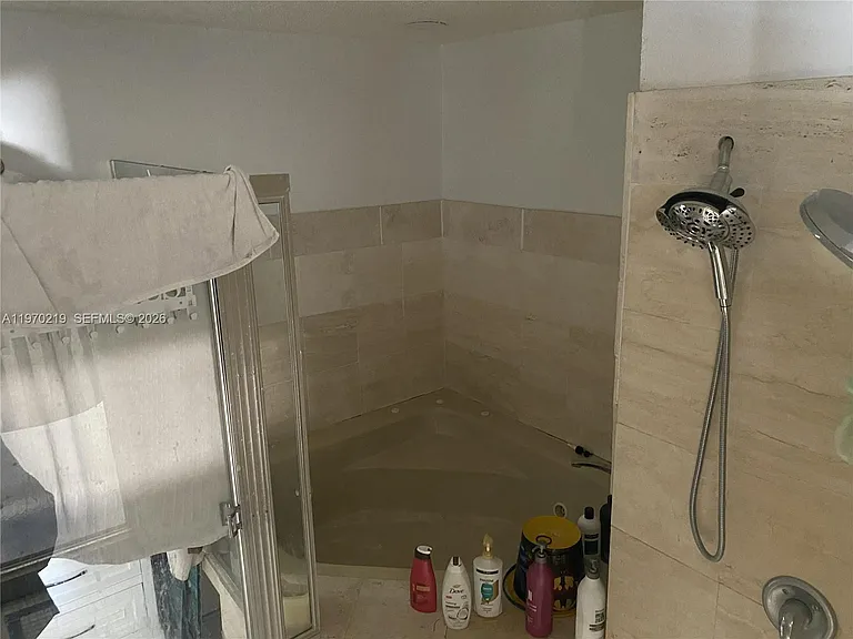3251 SW 67th Ave — Photo 22