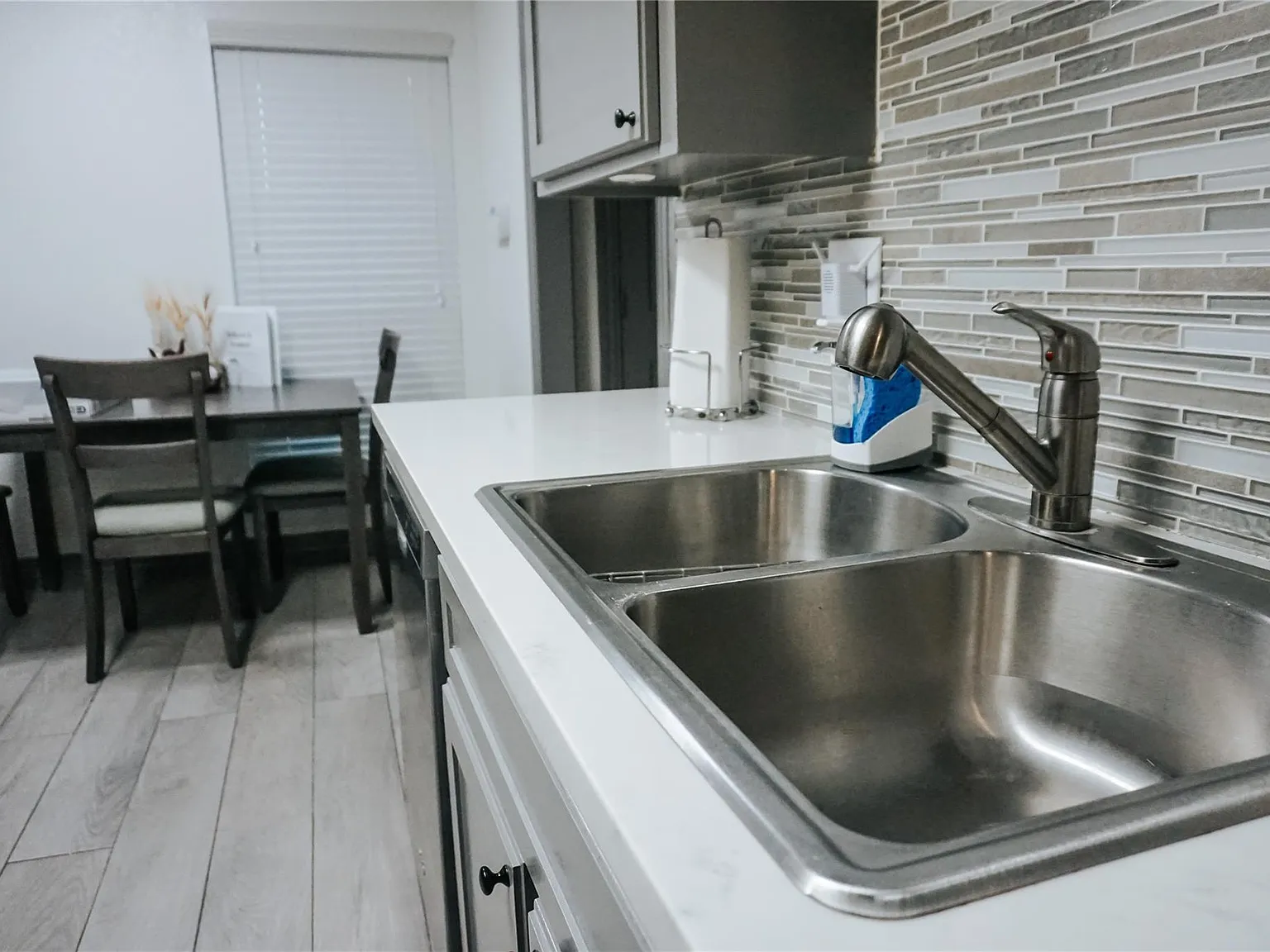 3 bed, 1.5 bath, 1132 sqft, $1,750 — Photo 3