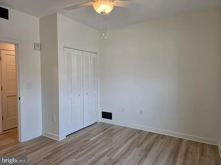 102 Hanover St #208 — Photo 14