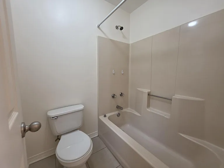 2289 Estate Cir — Photo 17