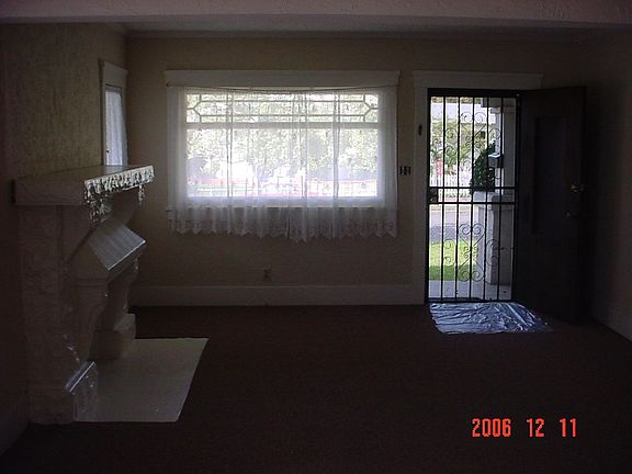 Living room towards entry