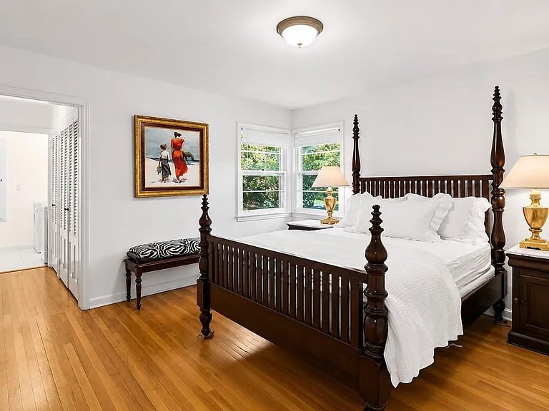 33 Apaquogue Rd — Photo 5