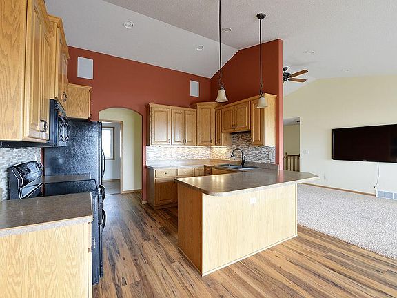 4th image of 1024 Sugar Dr
