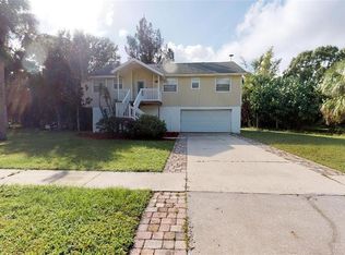 605 Eunice Dr, Tarpon Springs, FL 34689