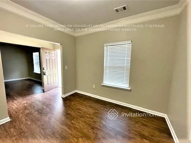 2170 Stonebrook Dr — Photo 3
