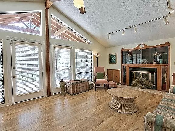 entrance and living area