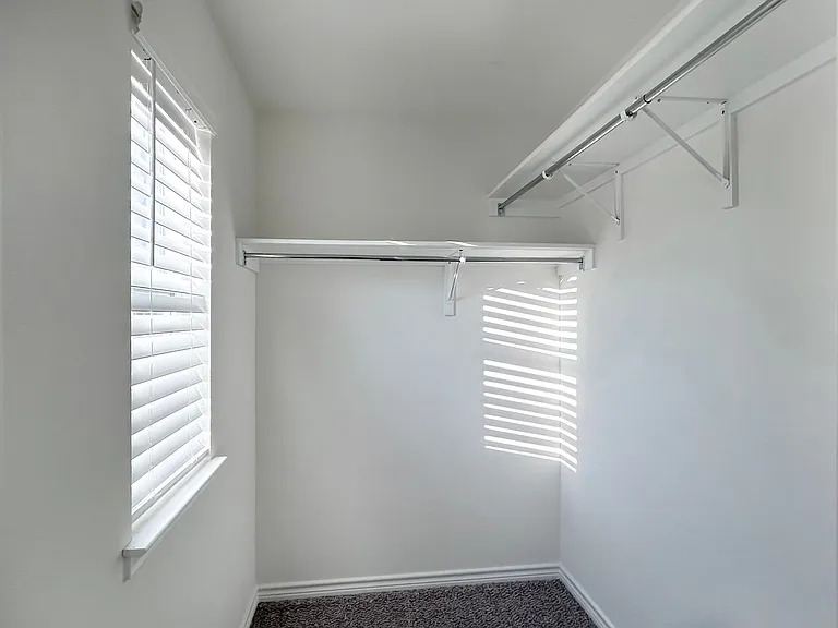 4660 Via Sonoma Trl — Photo 12