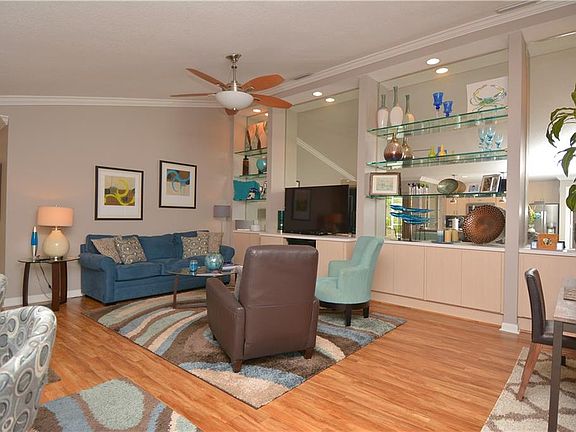 3rd image of 1575 SW Waterfall Blvd