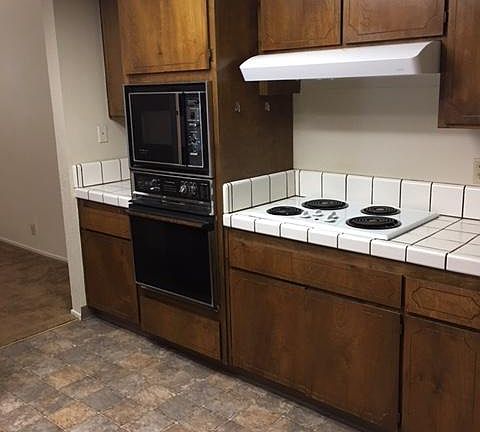 4th image of 1170 Meadow Gate Dr