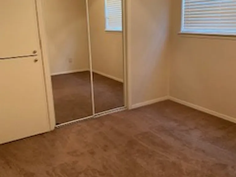 Peppertree Apartments — Photo 28