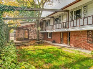 10418 Linden Rd, Grand Blanc, MI 48439