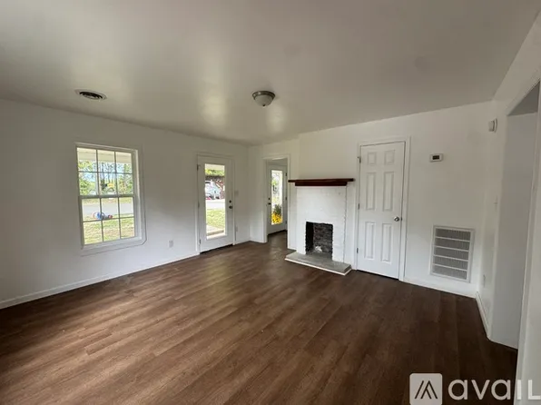 512 N Hill St, Greeneville, TN 37745