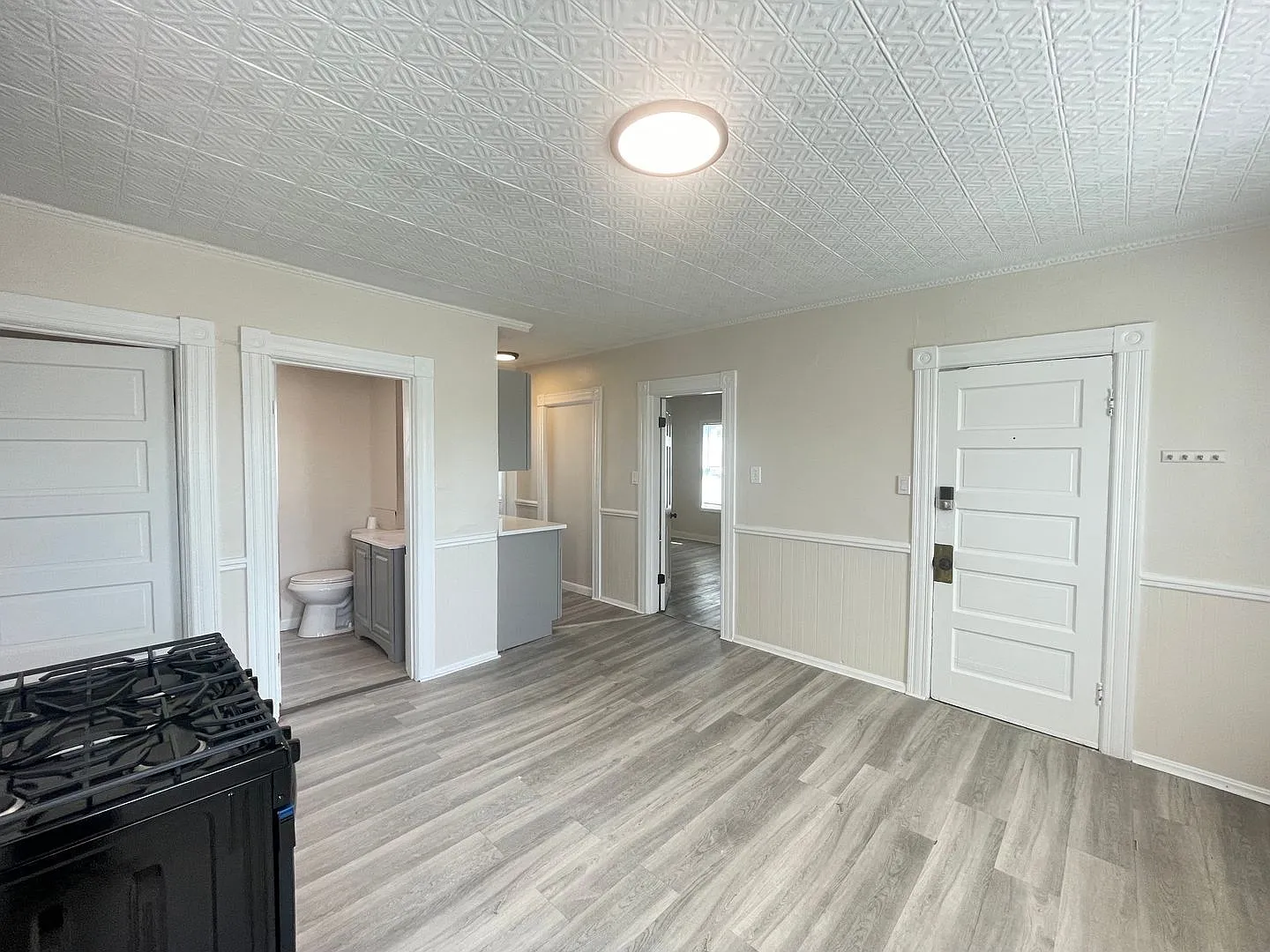 4 bed, 1.0 bath, $2,295 — Photo 4