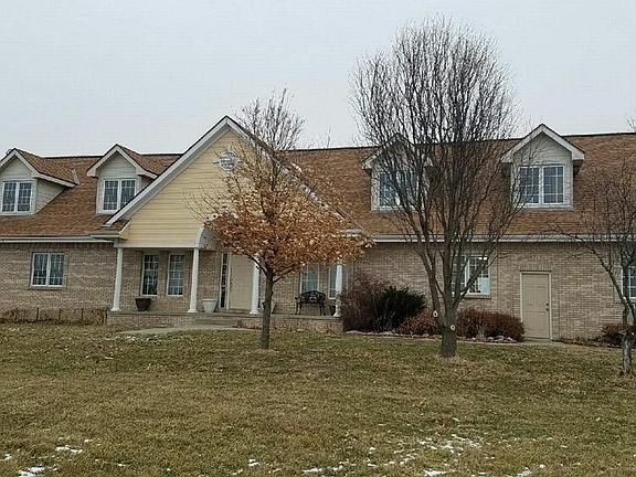5th image of 7901 N 216th St