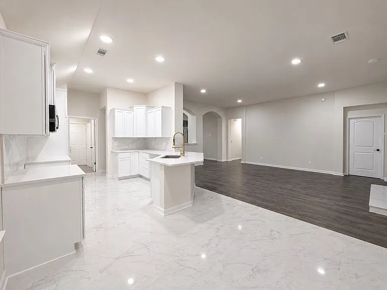 705 Evanwood Dr — Photo 54