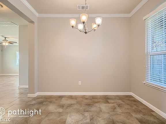 4th image of 873 Cypress Ml
