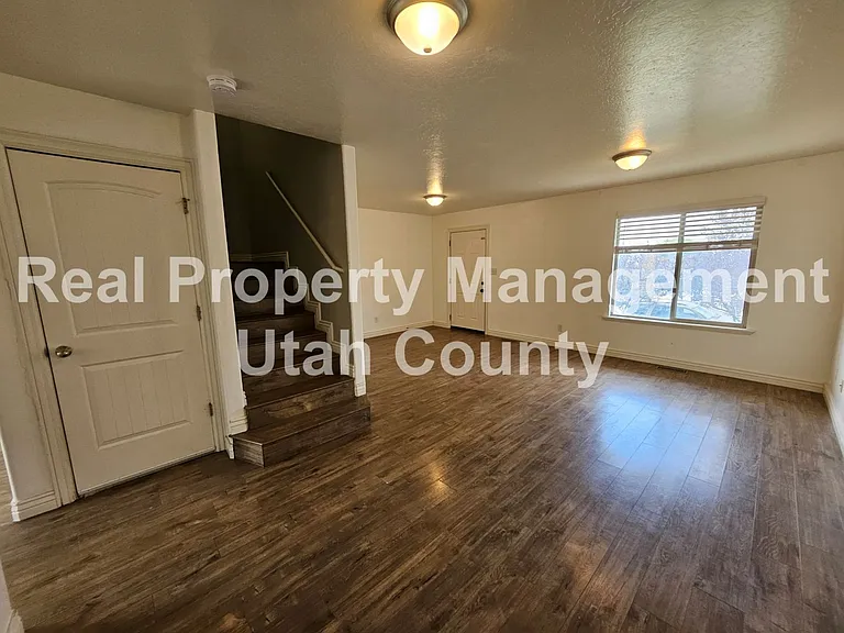1708 E Ridgefield Rd — Photo 14