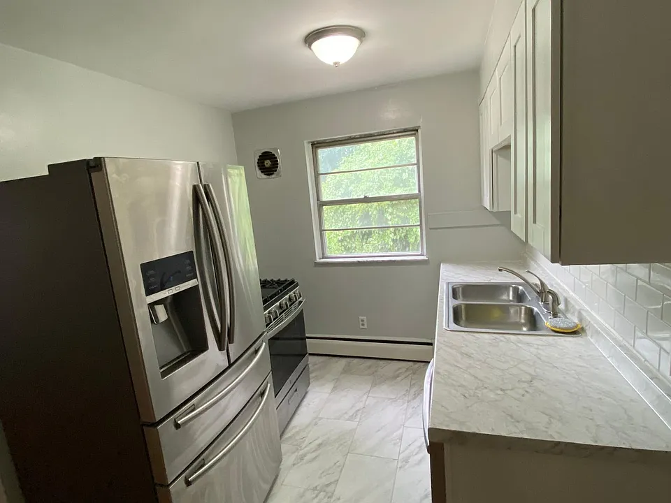 100 Clinton Springs Ave #1