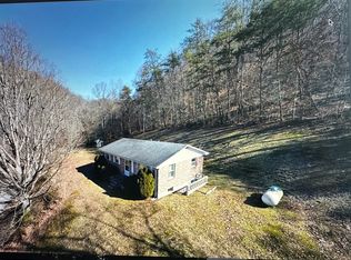 68 Star Gap Rd, Stanton, KY 40380